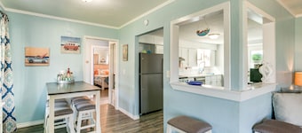 2 Mi to Redfish Bay: Aransas Pass Home w/ Fire Pit