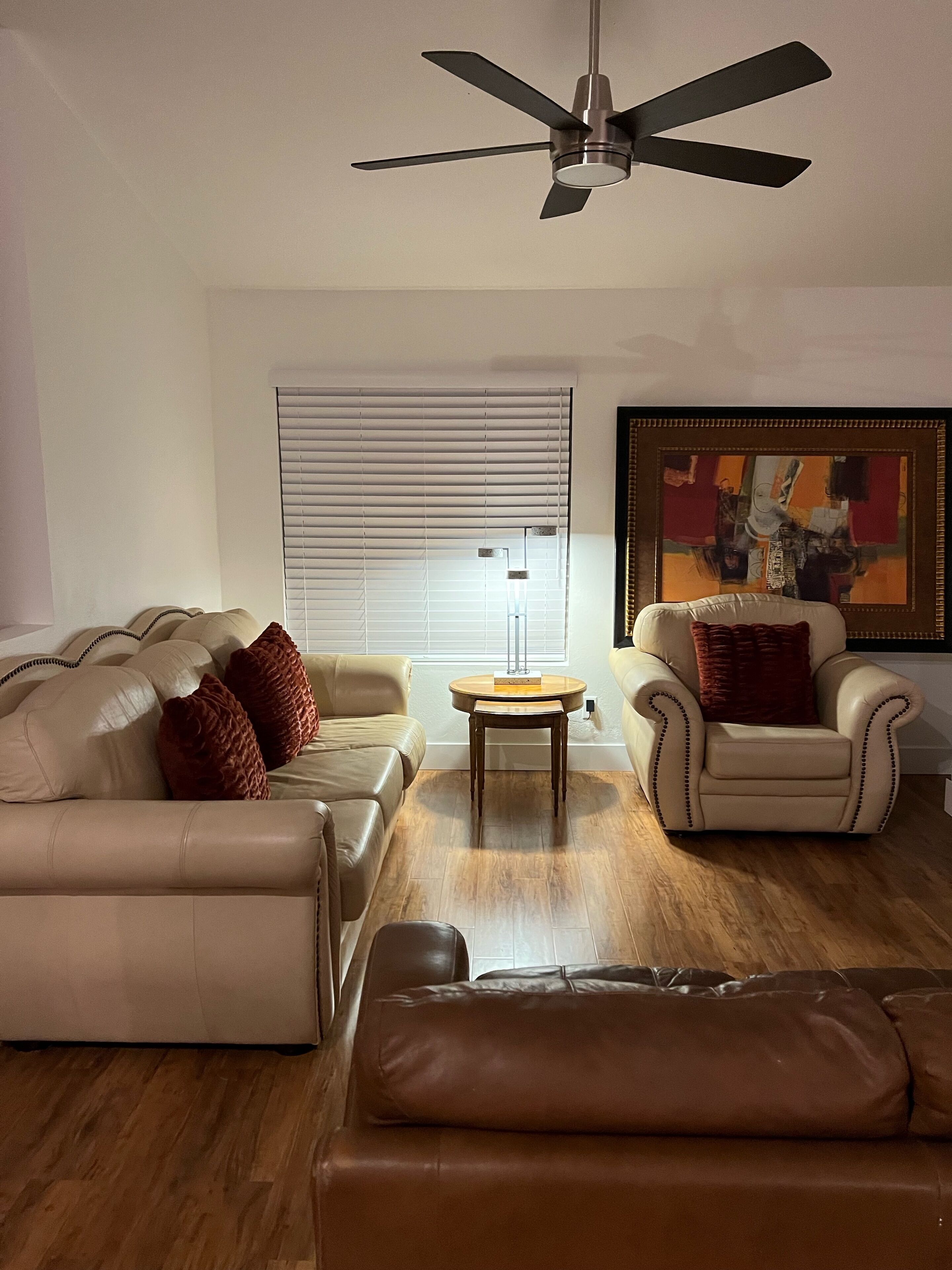 Beautiful Newly Remodeled Gilbert Home Available Now! Book for spring training!
