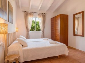 3 habitaciones, tabla de planchar con plancha y wifi gratis 