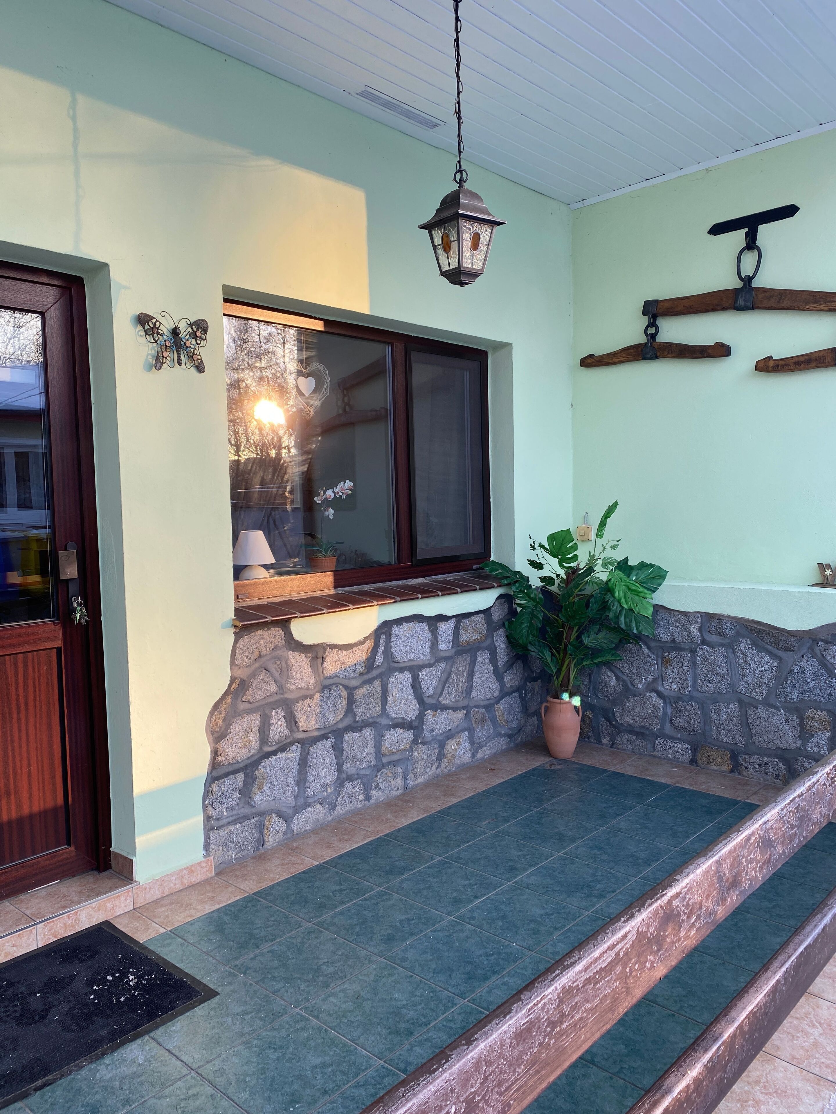 Eingang Bungalow am Hellbach im Ostseeland