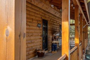 Terrace/patio - East Pines :Modern Cabin in nature (Hermosa)