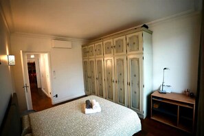 2 chambres, bureau, fer et planche Ă repasser, Wi-Fi gratuit