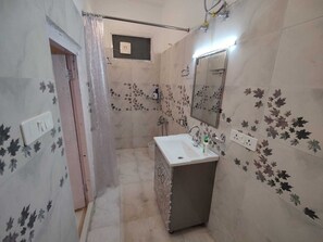 Suite – premium | Bad | Toalettartikler (inkludert)