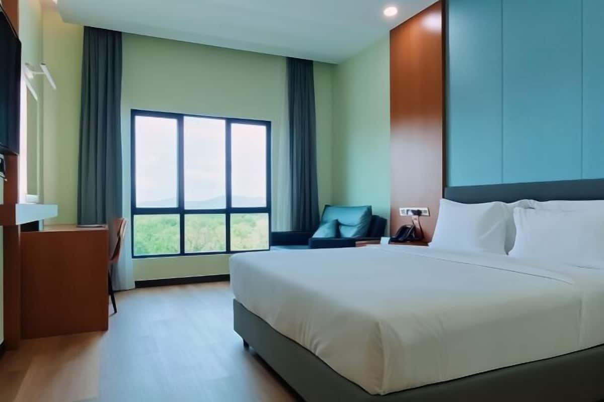 In-room safe, desk, laptop workspace, blackout drapes