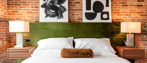 1 bedroom, desk, iron/ironing board, WiFi