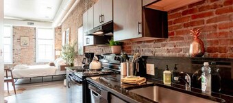 Vibrant Depot Town Loft