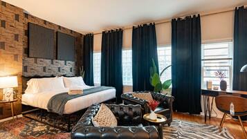 1 bedroom, desk, iron/ironing board, WiFi