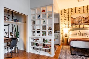 1 bedroom, desk, iron/ironing board, WiFi