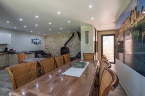 Dining - Gîte de Luxe 8/10 Personnes "La Citadelle" Près de Carcassonne (Fontiers-Cabardès)
