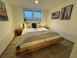 2 makuuhuonetta, Wi-Fi, vuodevaatteet