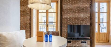 Televisión, oficina