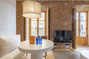 TV, offices