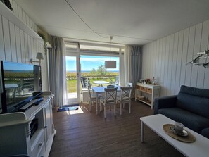 TV, DVD player, stereo - Appartementanlage Bellevue (Großenbrode)