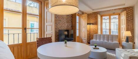 تلفزيون، مكتب