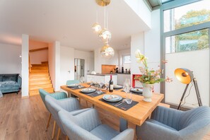 Dining - Moin und Herzlich Willkommen in der Villa Meerchen ! (Dangast)
