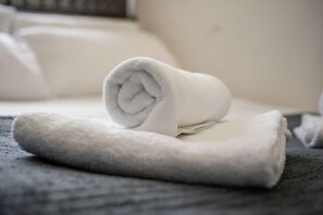 Miscellaneous - Convenient Budget Sunderland Studio with Views (Sunderland)