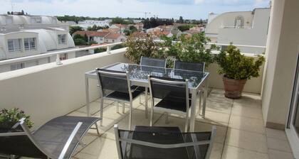 Superbe Appartement Tout Confort Deux Chambres Avec Terrasse et Vélos Fournis