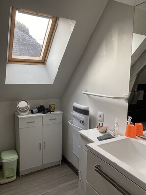 Private kitchen - Appartement a 2 Minutes du Jeu de Paume au Calme Animaux de Compagnie Acceptés (Blois)