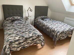 2 bedrooms, WiFi, bed sheets