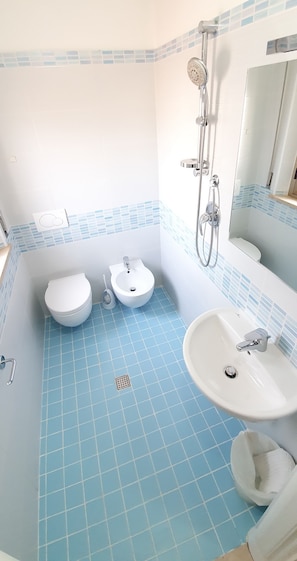 Standard Double or Twin Room | Bathroom - Hotel Zampillo (San Benedetto del Tronto)