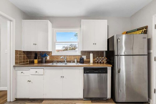 Three Bed next to Air Force base