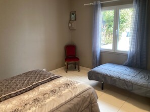 2 bedrooms