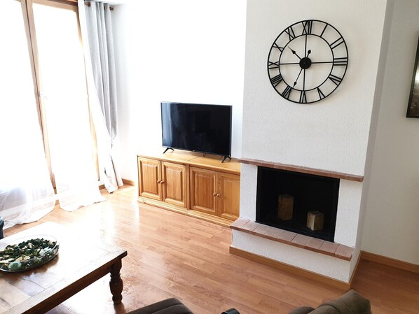 TV