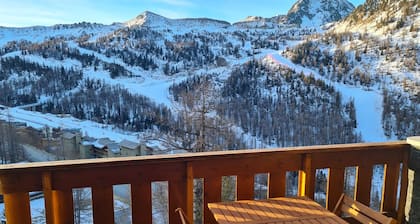 Renoviertes Studio mit 2 Betten und Internet, nahe Pisten und Standseilbahn