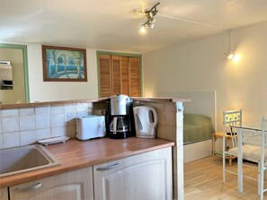 Interior - Studio for 2 with garden in Bormes-les-Mimosas (Bormes-les-Mimosas)