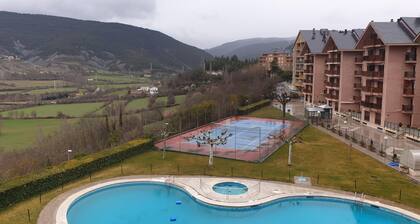 Gemütliche Wohnung in der Nähe des Zentrums mit Pool, Fitnessraum und Parkplatz