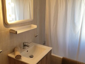 Haartrockner, Handtücher