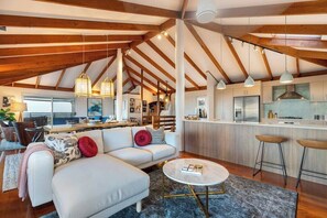 Télévision, chaßne hi-fi, espaces bureaux