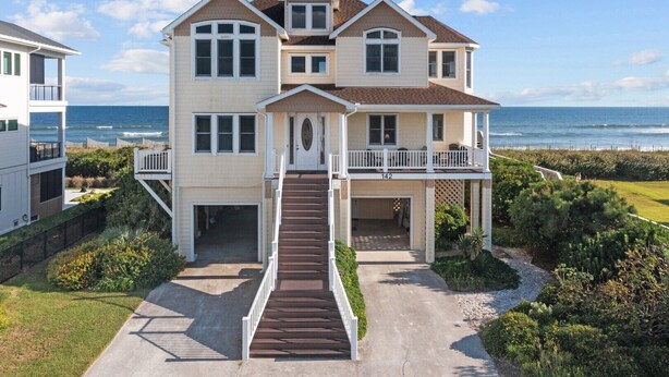 Unclassified image, 1 of 49, button - 142 Oceanview Lane (North Topsail Beach)