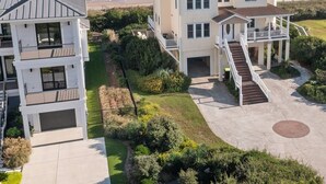 Unclassified image, 3 of 49, button - 142 Oceanview Lane (North Topsail Beach)