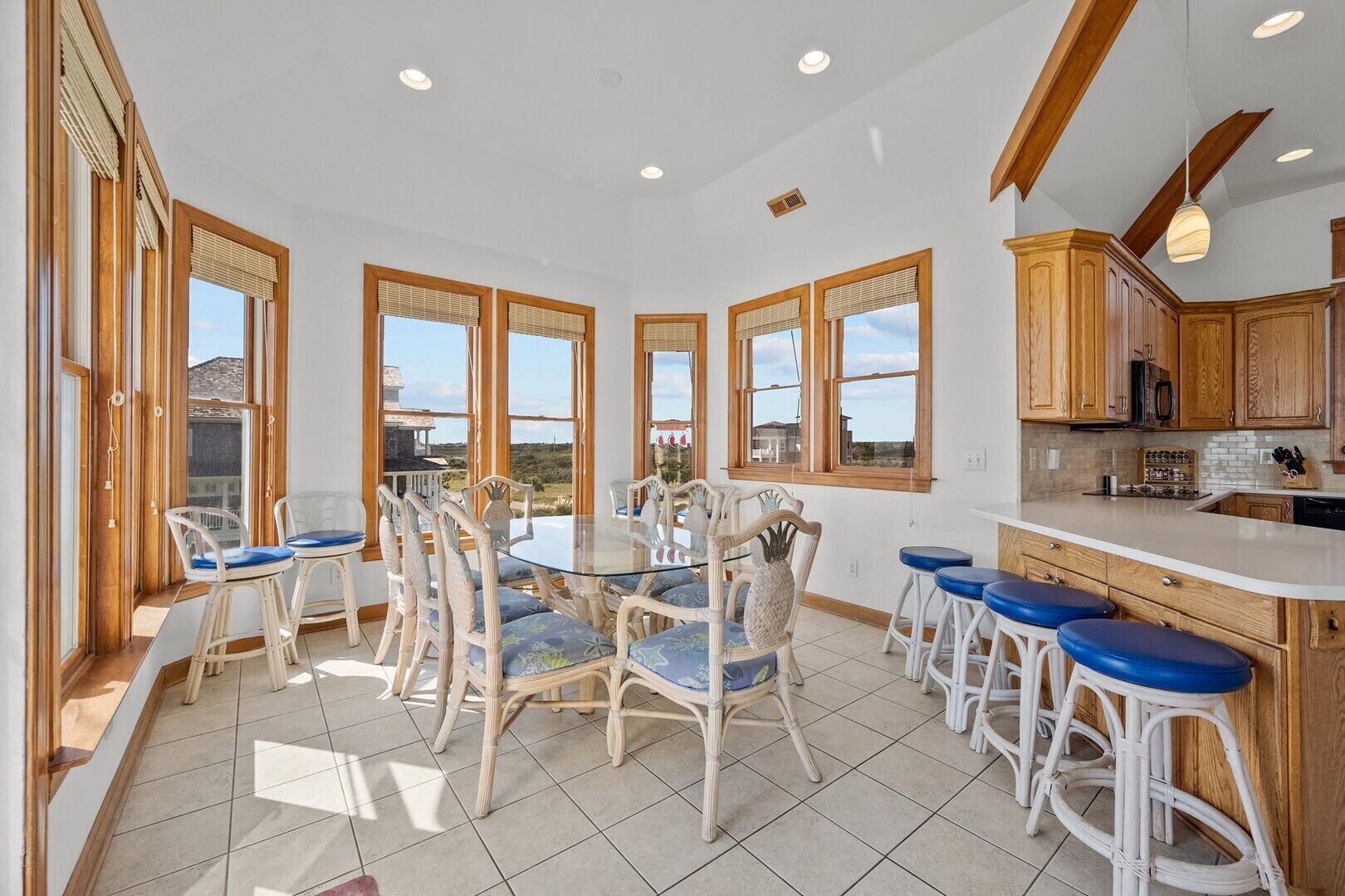Dining Area - Walls of Glass