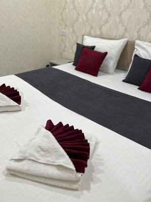 Standard Double Room | Free WiFi, bed sheets - Tviks Family Hotel (Tashkent)