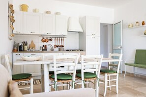 Interior - Large Family-Friendly Villa With Trullo Located in the Apulian Countryside (Puglia)