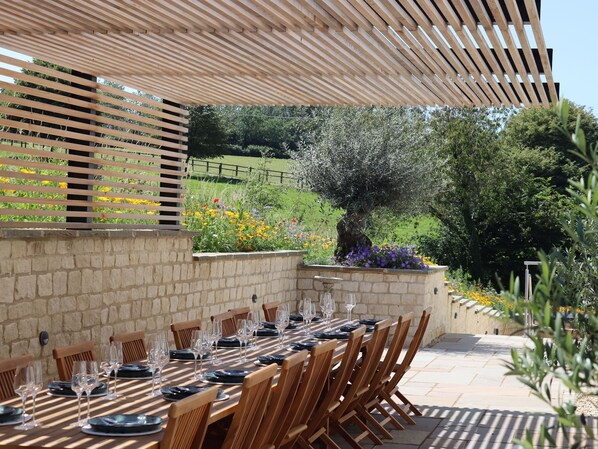 Cottage | Outdoor dining