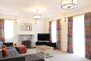 Living area - Leafield House @ Nables Farm (Chippenham)