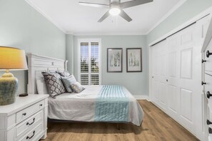 3 chambres, fer et planche à repasser, accès au Wi-Fi (inclus)