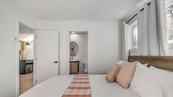 3 bedrooms, WiFi, bed sheets