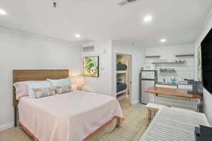 Iron/ironing board, free WiFi, bed sheets