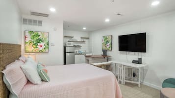 Fer et planche à repasser, Wi-Fi gratuit, draps fournis