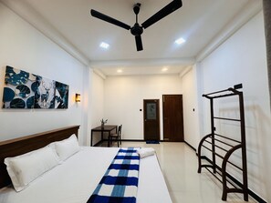 2 bedrooms, iron/ironing board, WiFi - Best Luxury villa in Weligama.5 Minuets walk to the Weligama Surfarea. (Weligama)