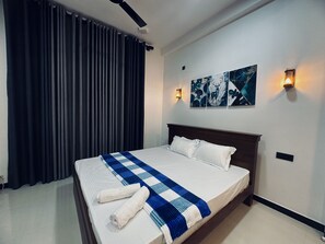 2 bedrooms, iron/ironing board, WiFi - Best Luxury villa in Weligama.5 Minuets walk to the Weligama Surfarea. (Weligama)