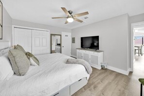 1 chambre, fer et planche à repasser, draps fournis