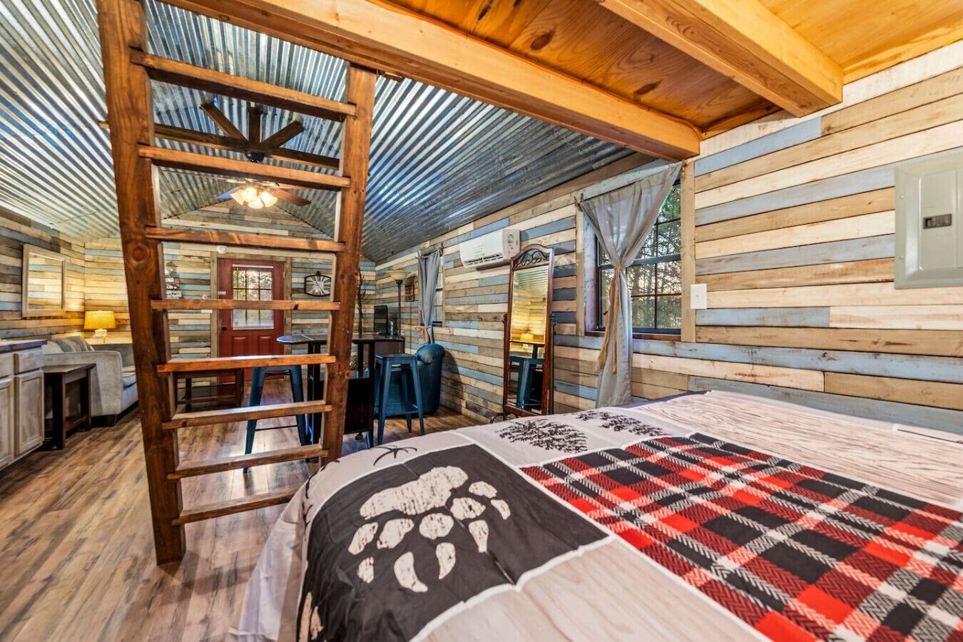 1 sovrum, skrivbord, gratis wi-fi och sängkläder