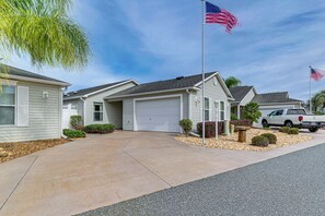 House (2 Bedrooms) | Interior - Dog-friendly Home in The Villages w/ Private Patio (The Villages)