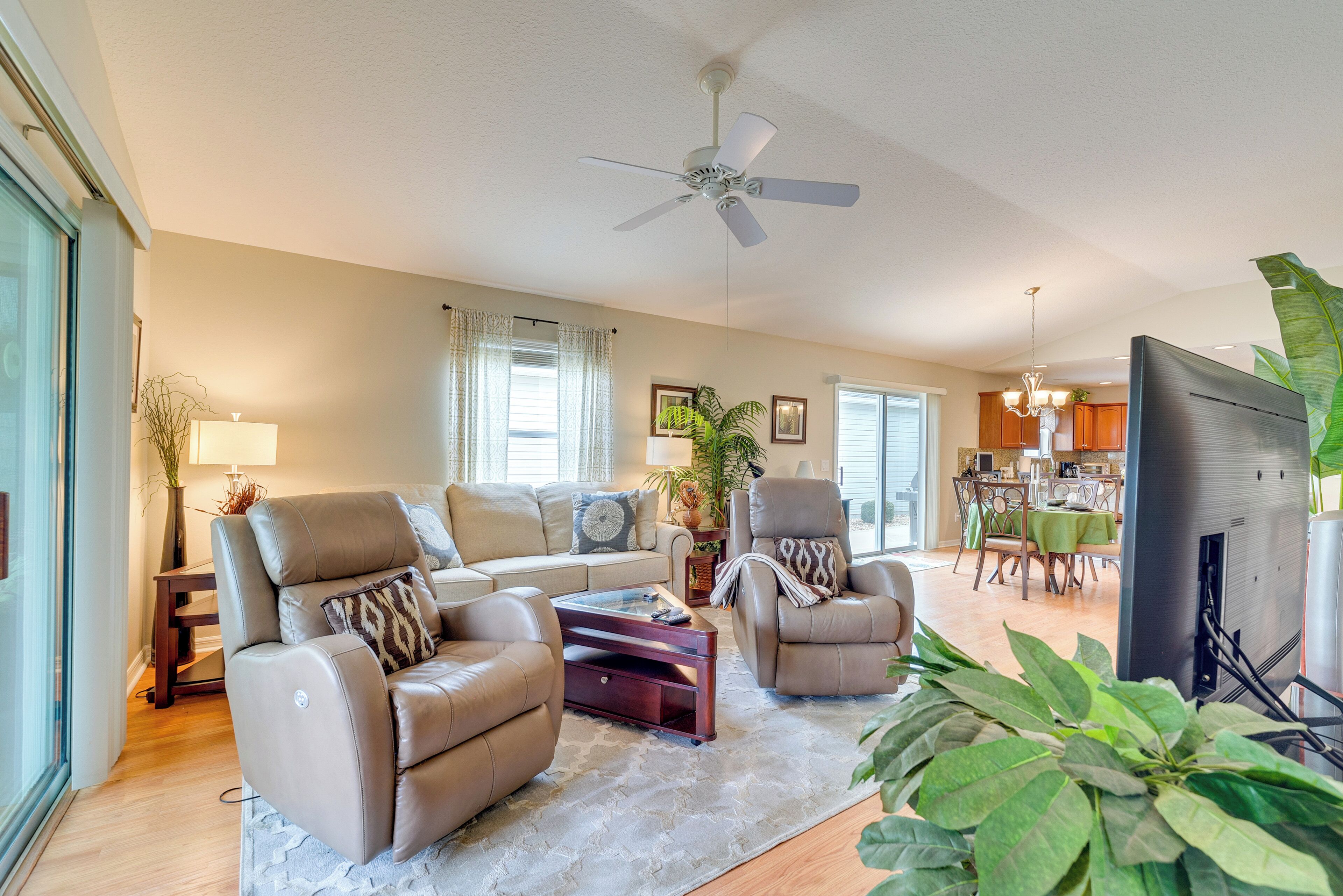 House (2 Bedrooms) | Interior