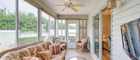 House (2 Bedrooms) | Interior